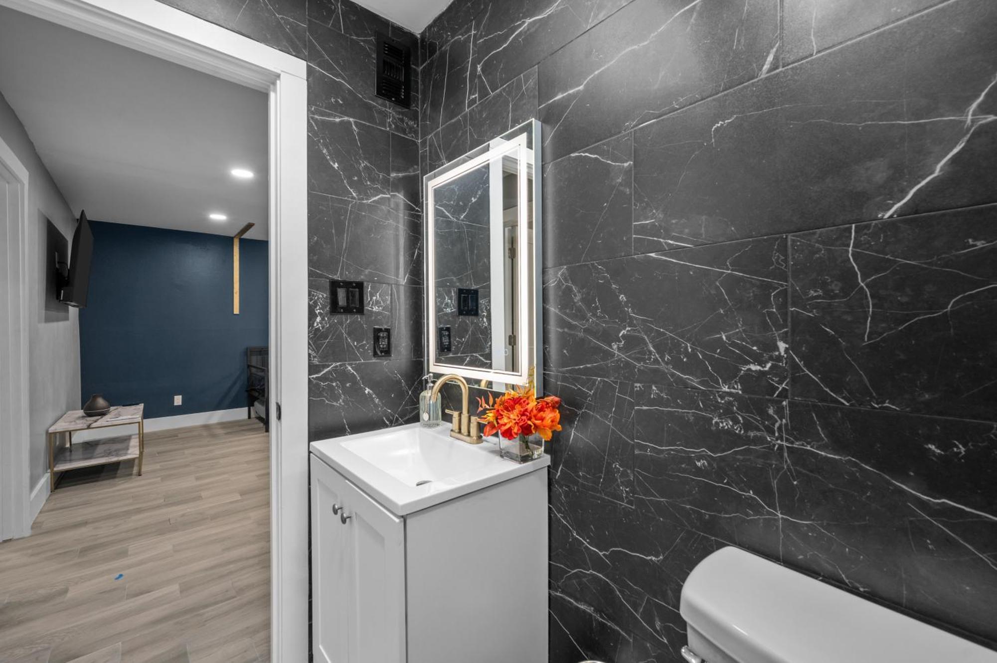 Cozy Galleria Apt Near Uptown With Free Park Houston Exterior photo